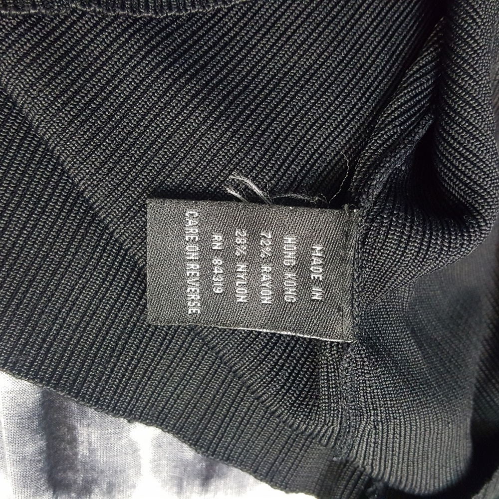 Cyrus V Neck Sweater - Picture 2 of 5